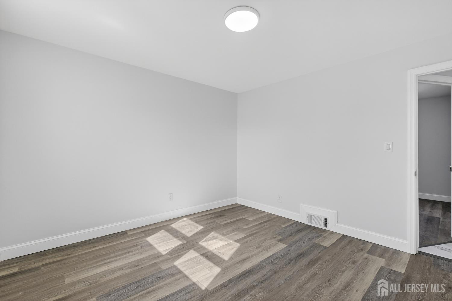 12 N Pennington Road, New Brunswick, NJ, 08901 image 15