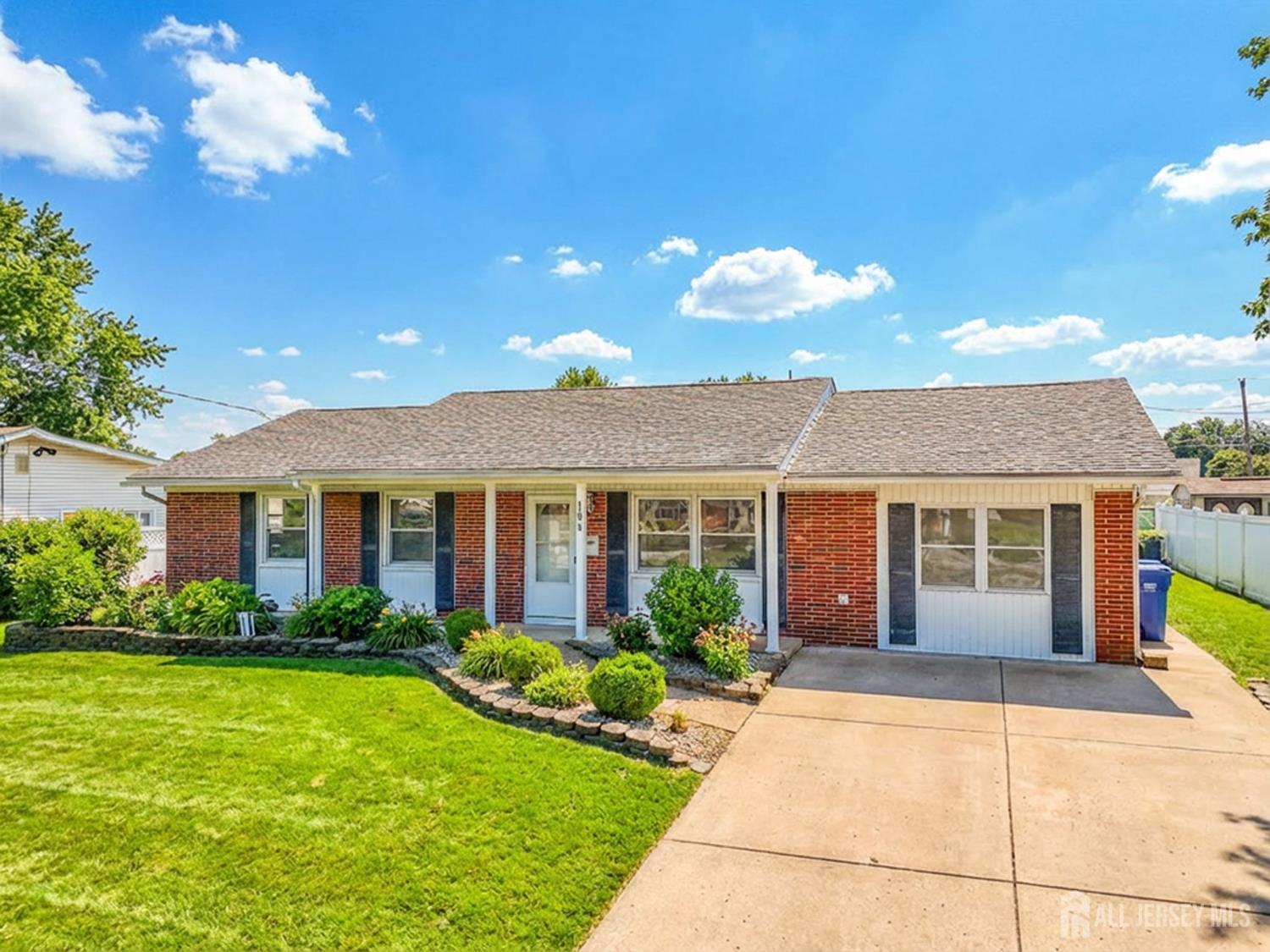 106 Monmouth Road Image 2