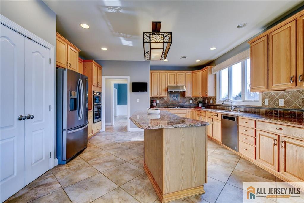 4 Stone Meadow Court, Plainsboro, NJ, 08536 image 31