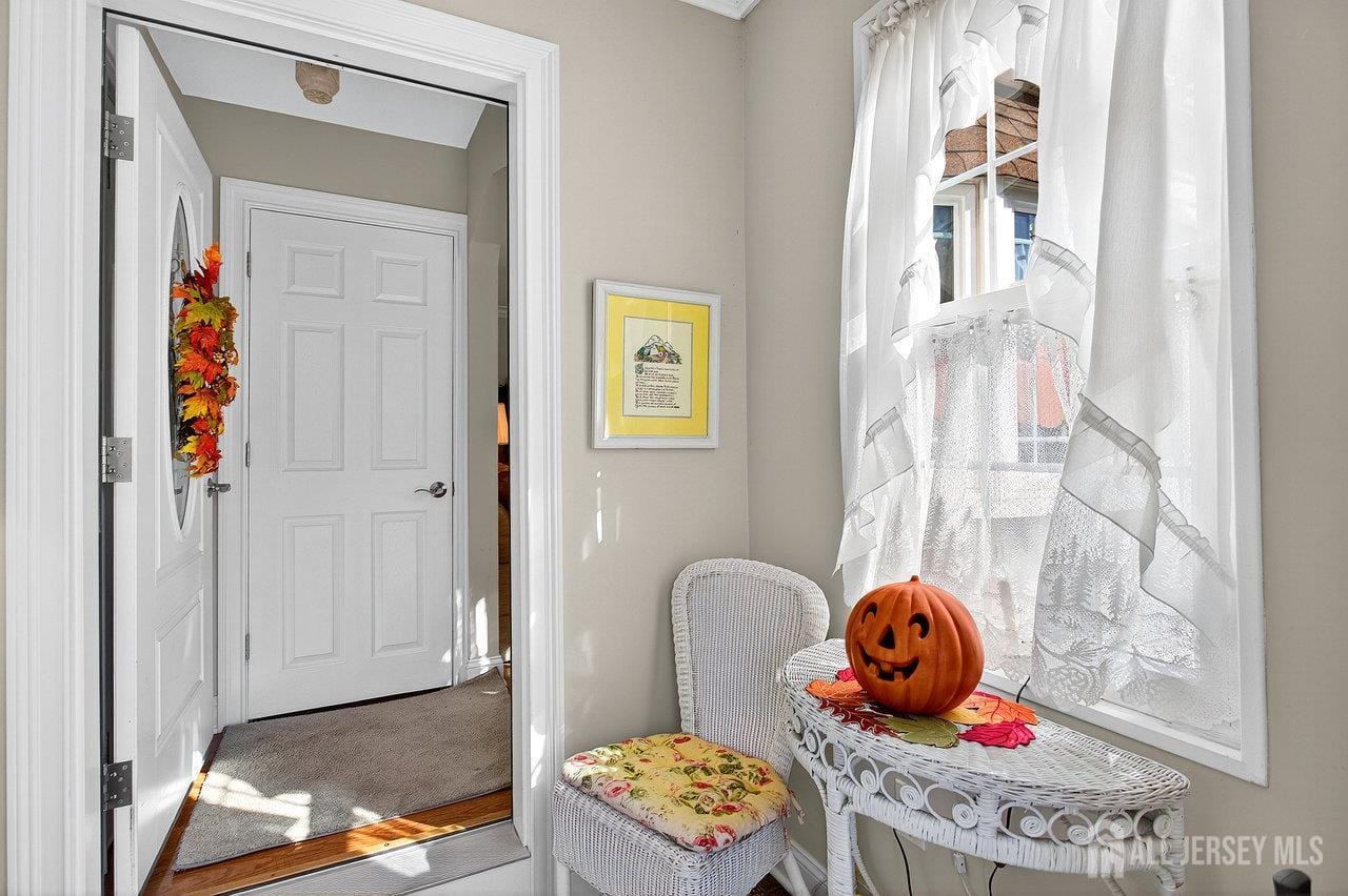 6 Elmwood Avenue Image 5