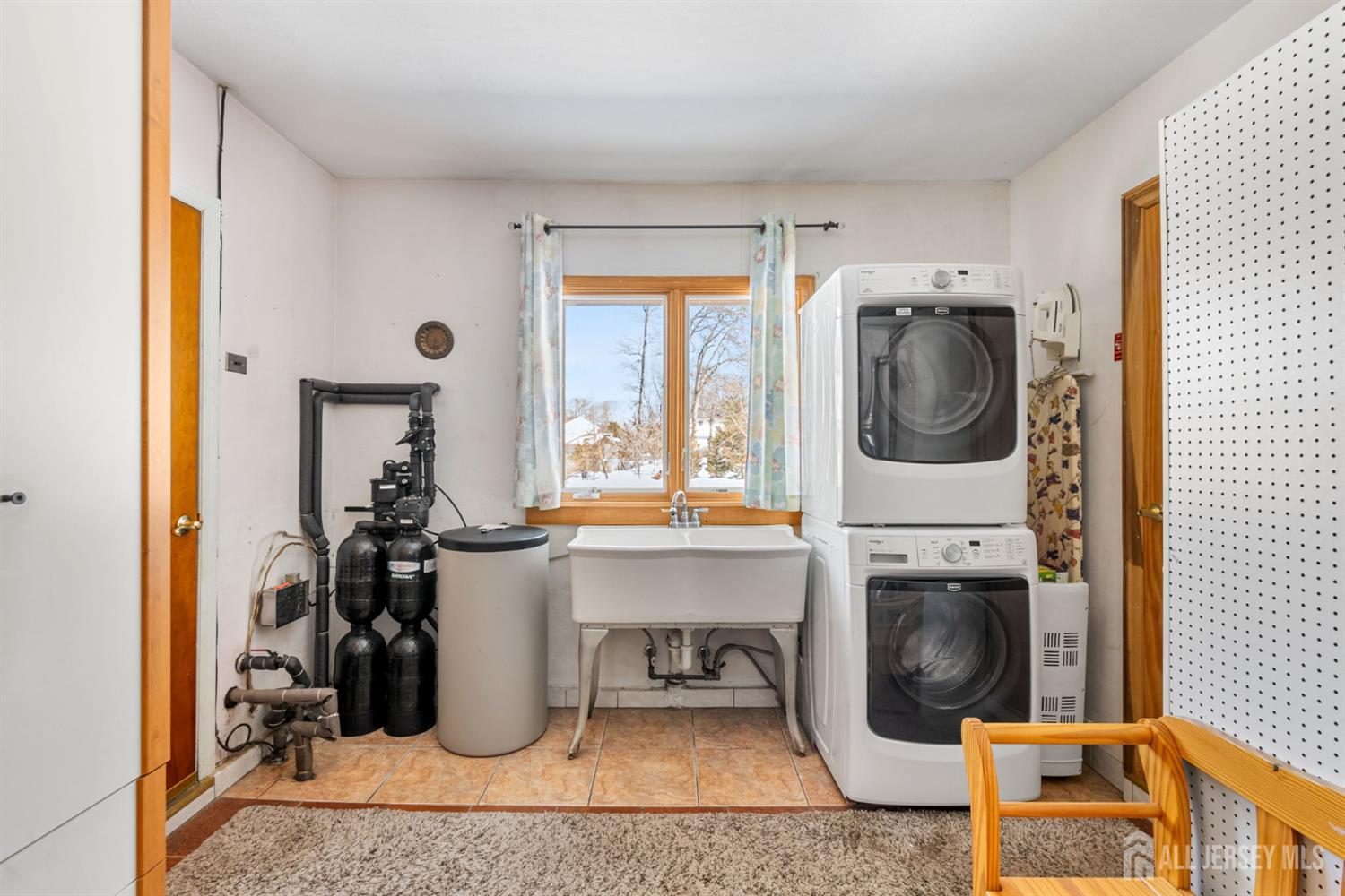 786 Wood Avenue, Colonia, NJ, 07067 image 32