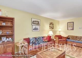 603 Holly Drive Image 4