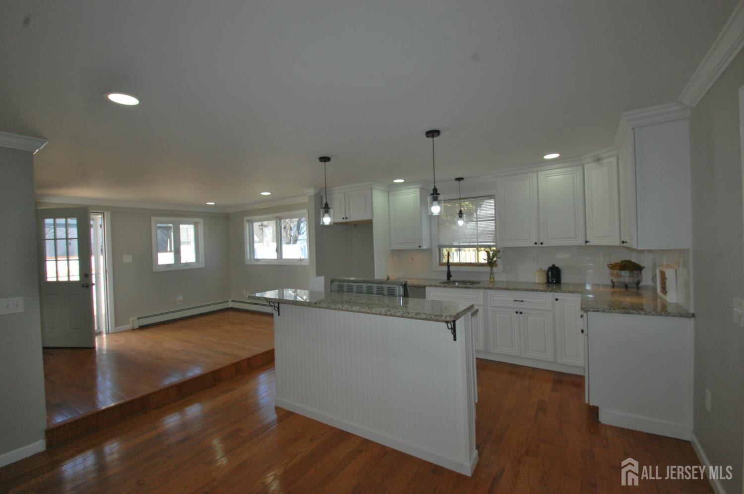 807 6th Street Image 4