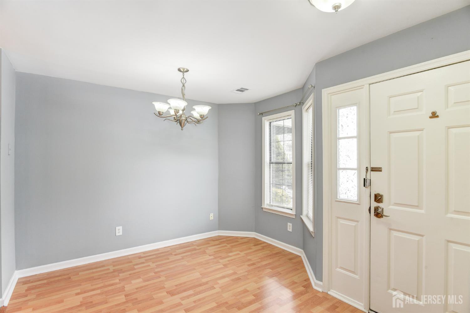 902 Harbor Club Drive Image 4