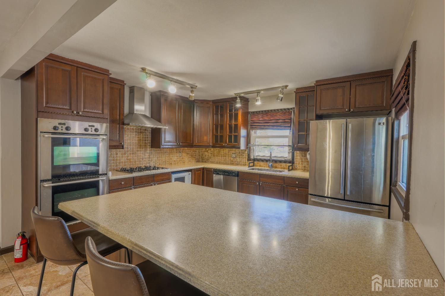 25 Ovington Avenue, Edison, NJ, 08817 image 11