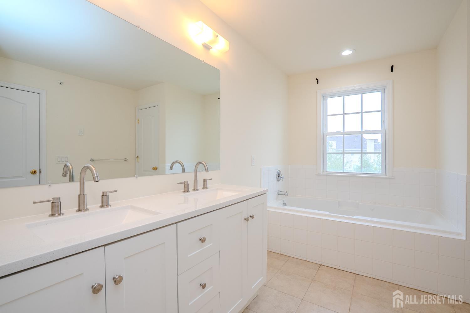 91 Morgan Way, Monroe, NJ, 08831 image 45