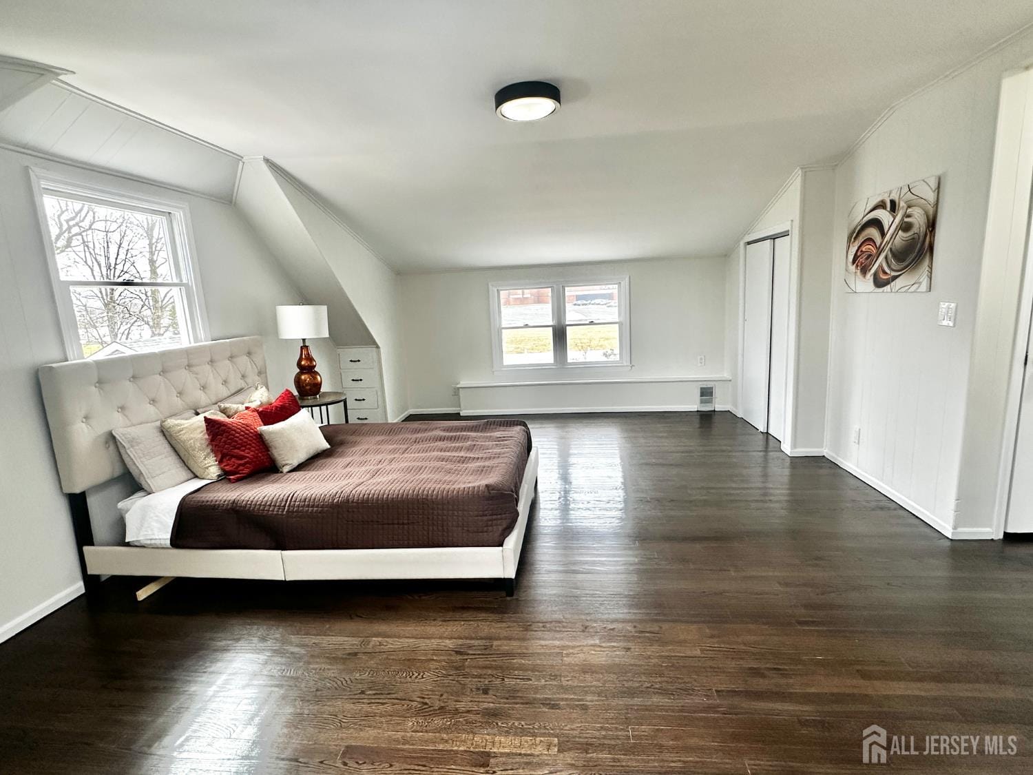 24 Susan Lane Image 5