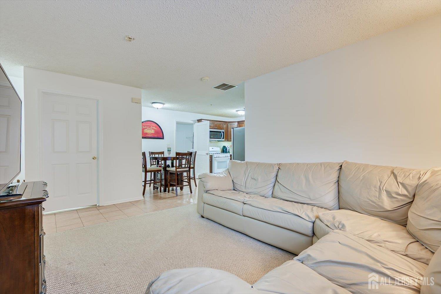 150 Prestwick Way, Edison, NJ, 08820 image 8