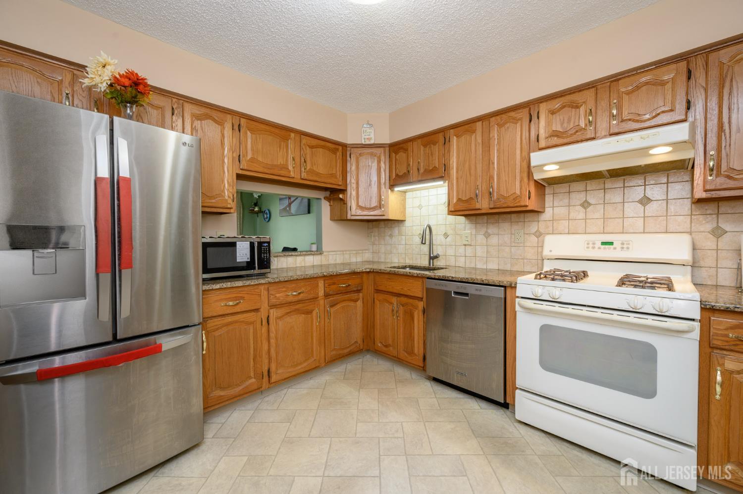 108 Eastwick Court, Hillsborough, NJ, 08844 image 9