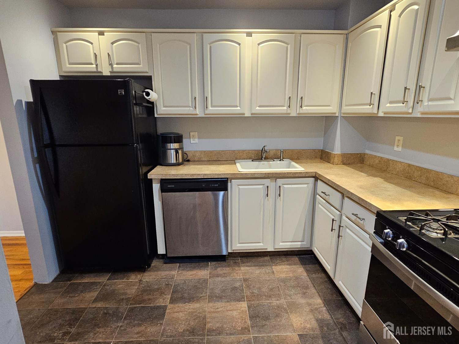 1028 Cricket Lane Image 3