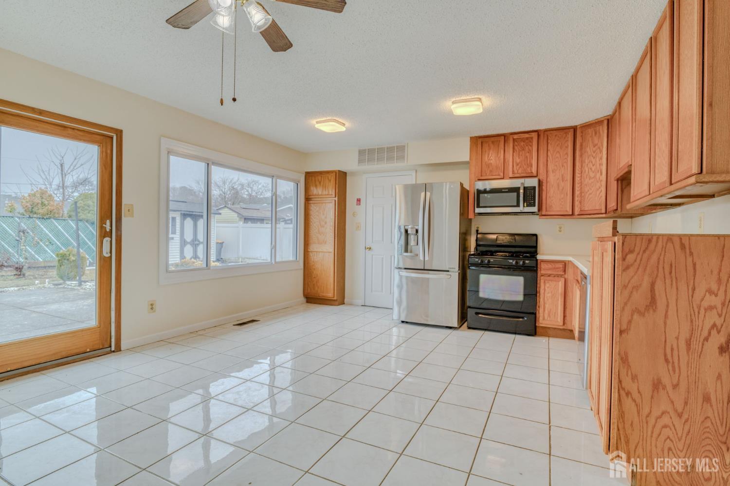 106 Monmouth Road, Monroe, NJ, 08831 image 18