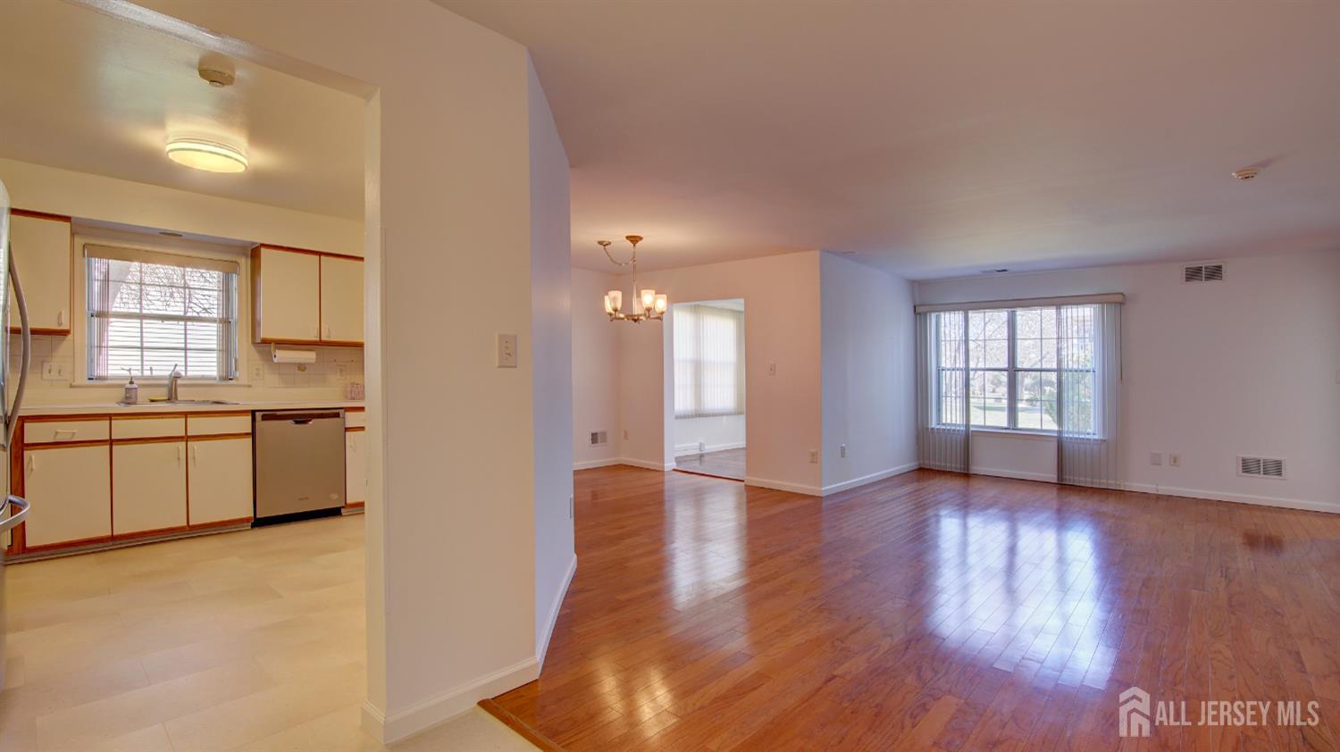 2 Hempstead Drive, Monroe, NJ, 08831 image 6