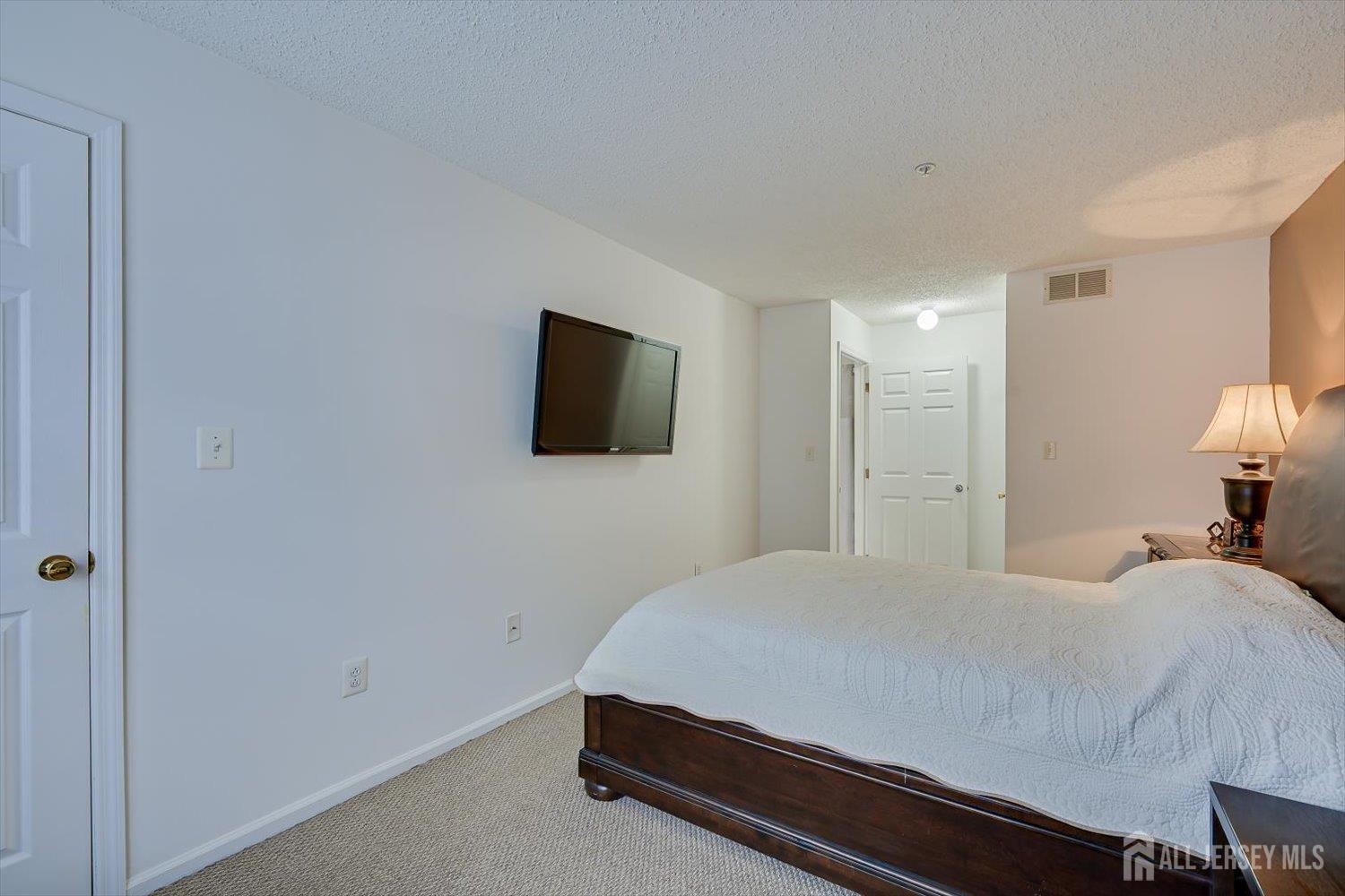 150 Prestwick Way, Edison, NJ, 08820 image 18