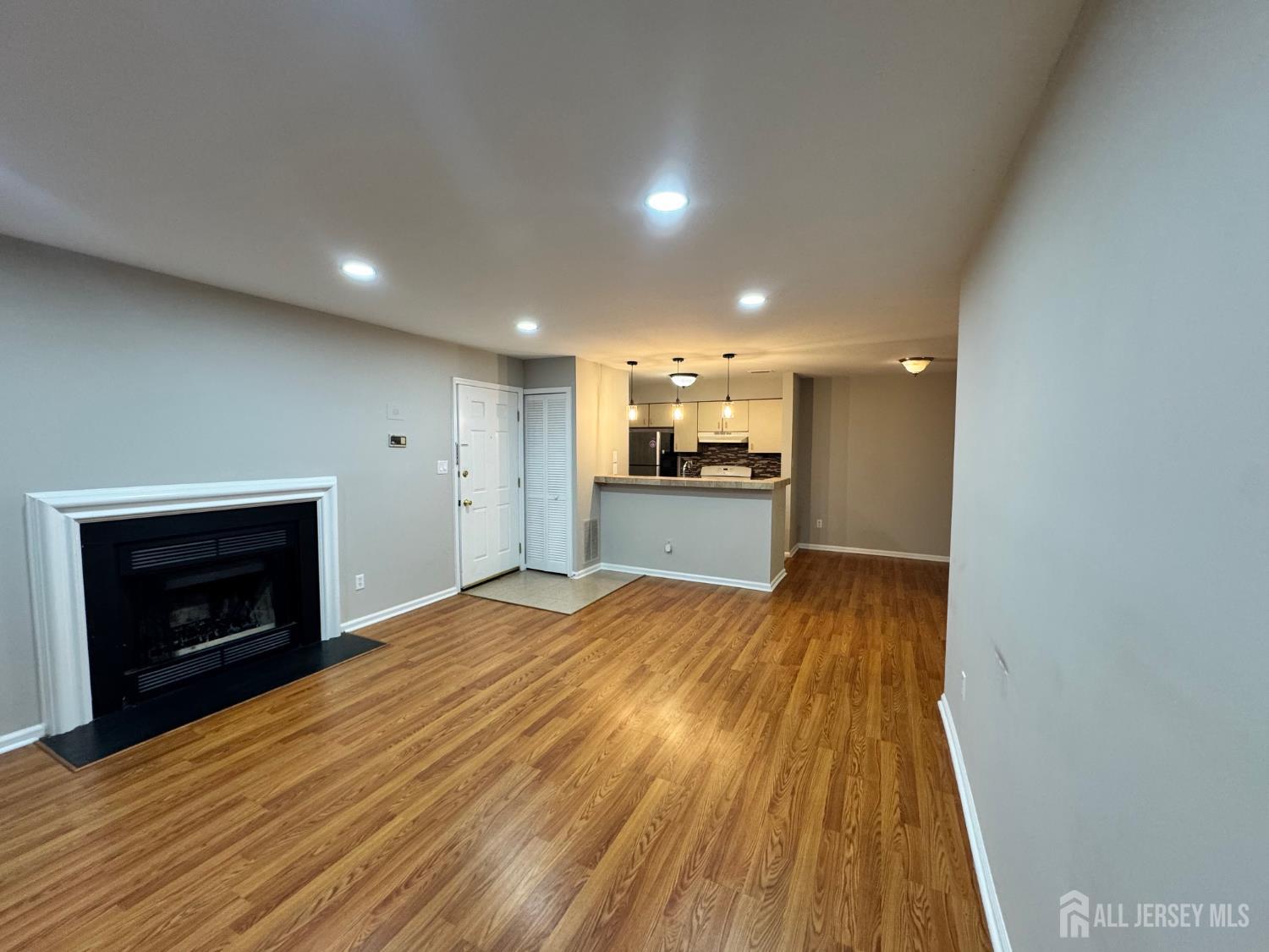 208 Blew Court, East Brunswick, NJ, 08816 image 19