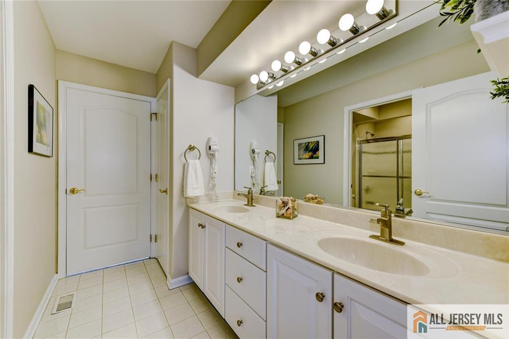 4 Stone Meadow Court, Plainsboro, NJ, 08536 image 76