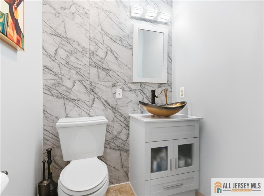 9 Barn Swallow Boulevard, Marlboro, NJ, 07746 image 20