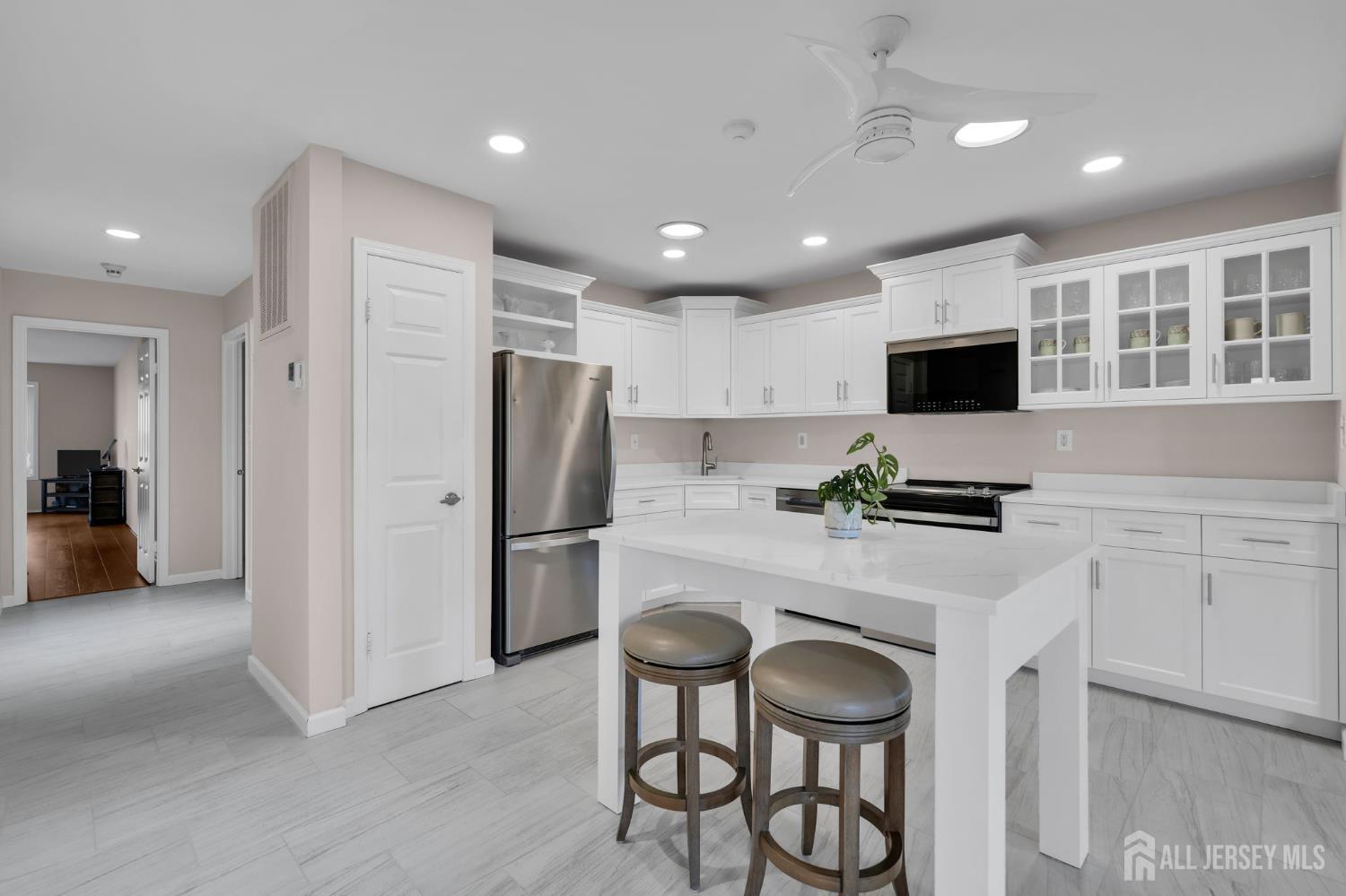 19 Hillsborough Drive A Image 3