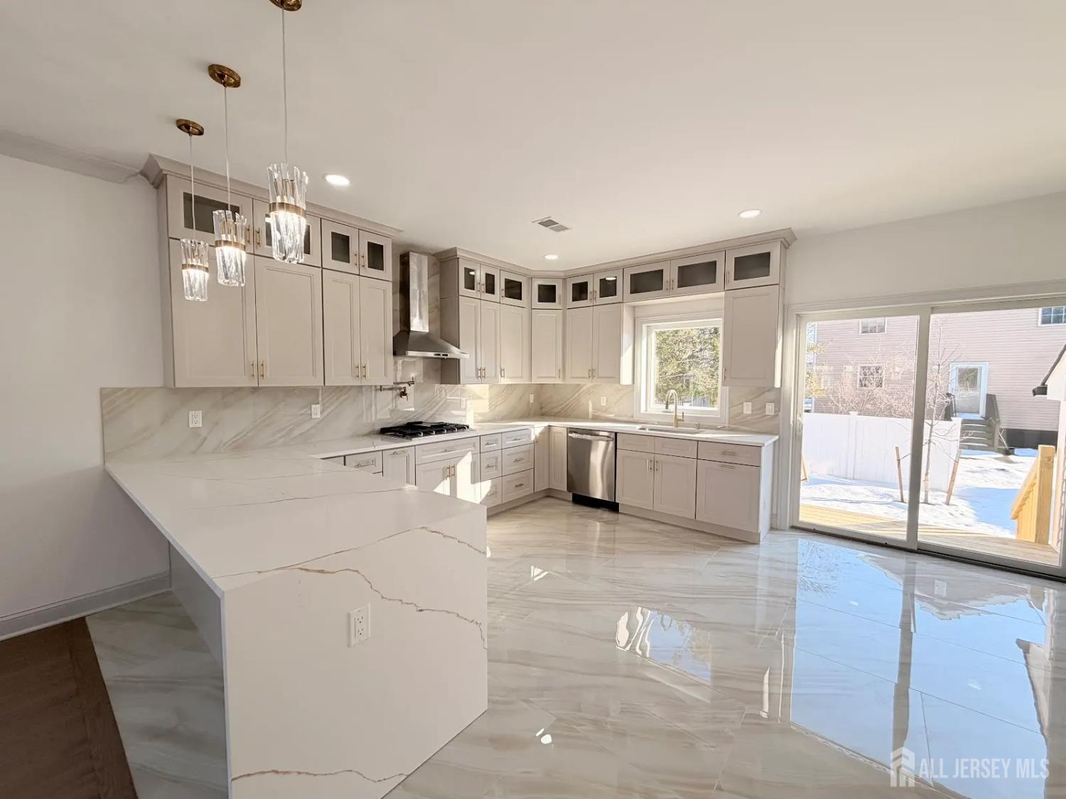 46 Foyer Street, Edison, NJ, 08817