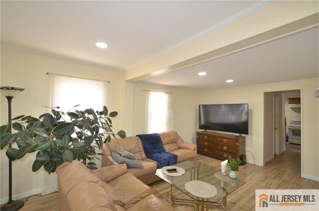 224 Gordon Street Image 4