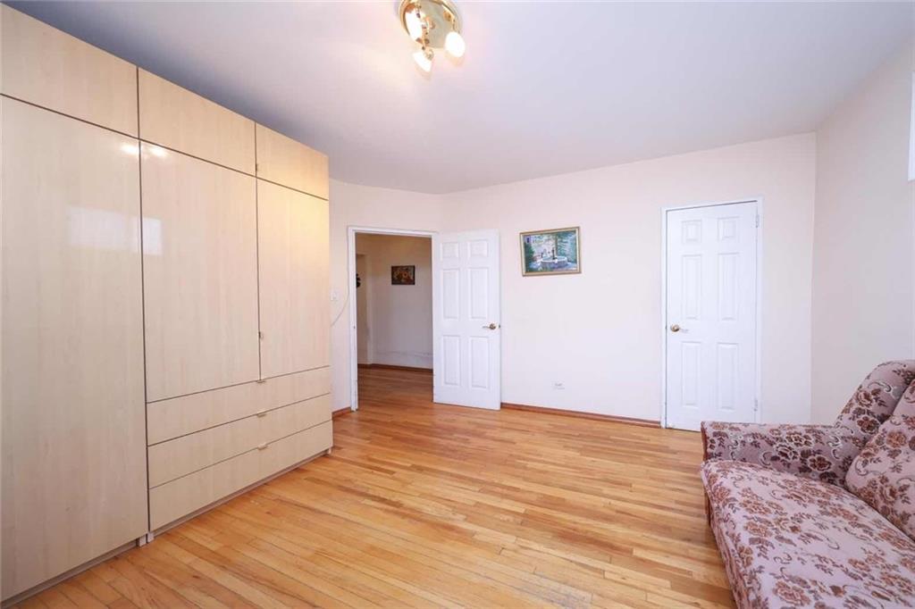 702 Kathleen Place 6E Image 5