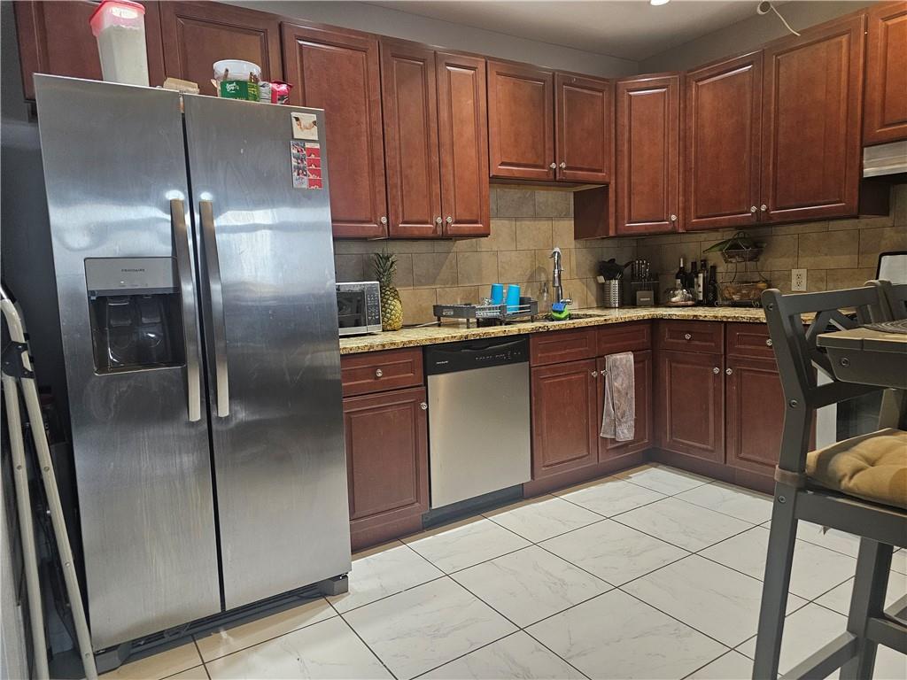 2818 West 17th Street 3A Image 2