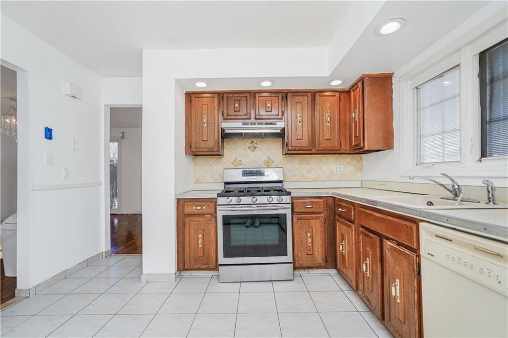 148 Memphis Avenue, Staten  Island, New York, 10312 image 12