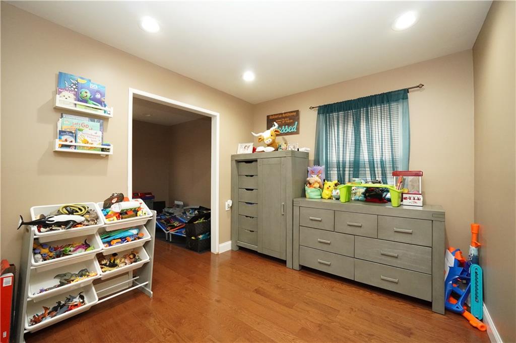 85 Oswald Place, Staten  Island, New York, 10309 image 19