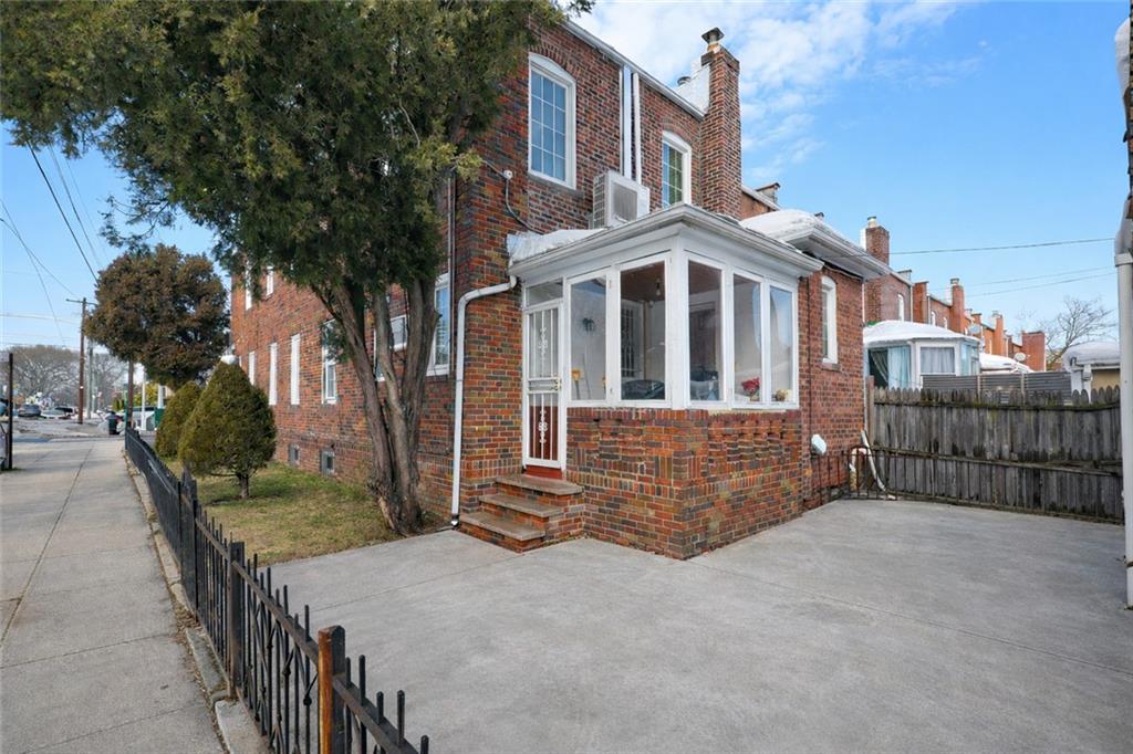 4702 Avenue I Image 3