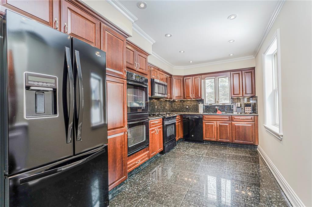 45 College Avenue Image 4