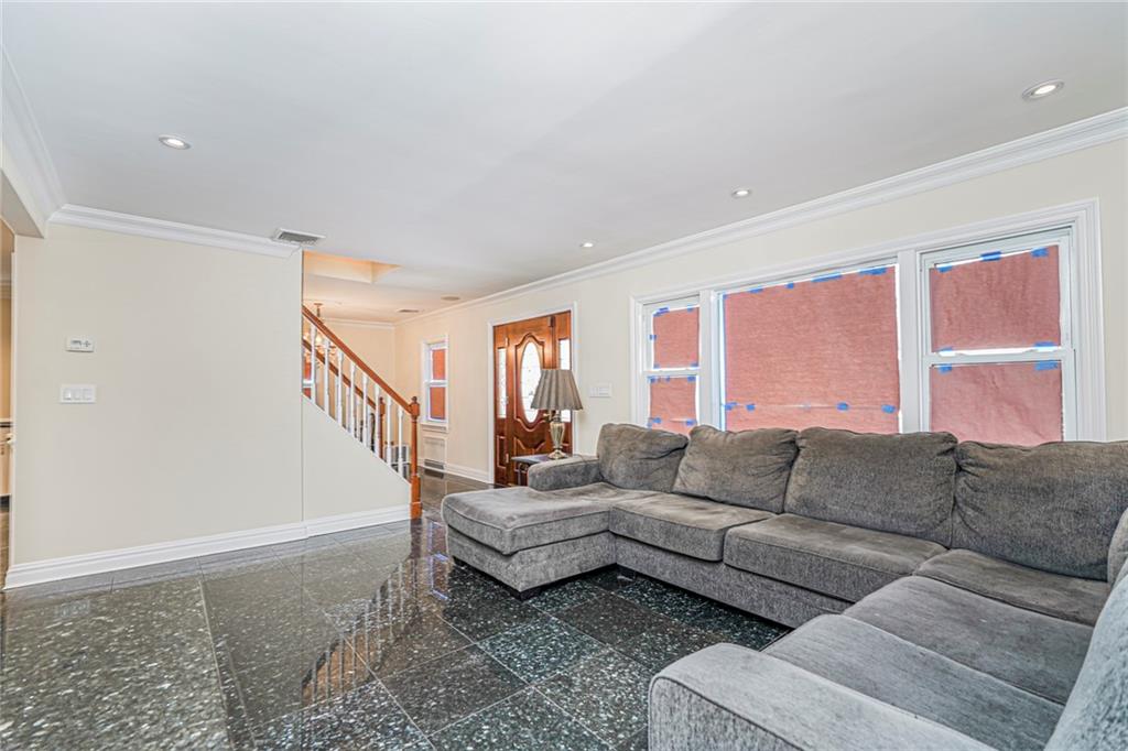 45 College Avenue, Staten  Island, New York, 10314 image 8