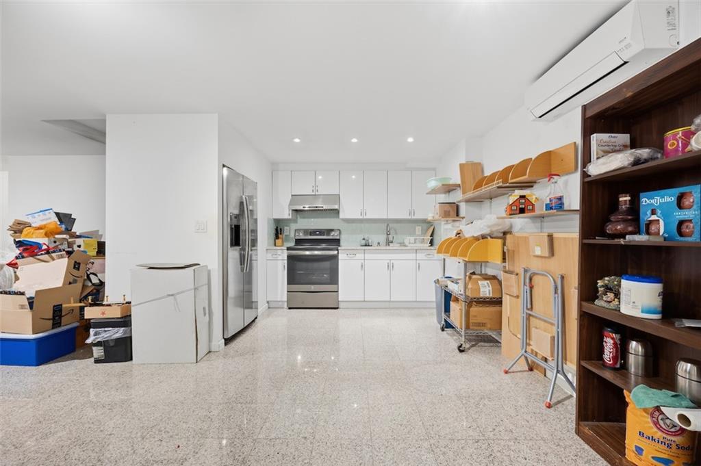 6633 Duryea Court, Brooklyn, New York, 11219 image 18