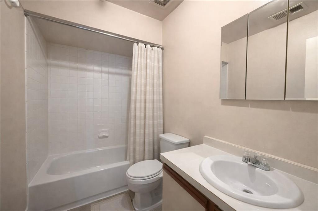 21 Richmond Court, Staten  Island, New York, 10303 image 7