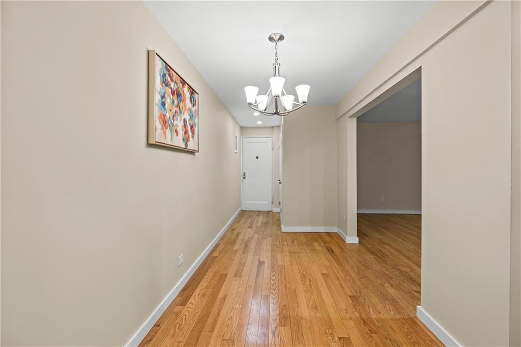 2209 Knapp Street 1F Image 4