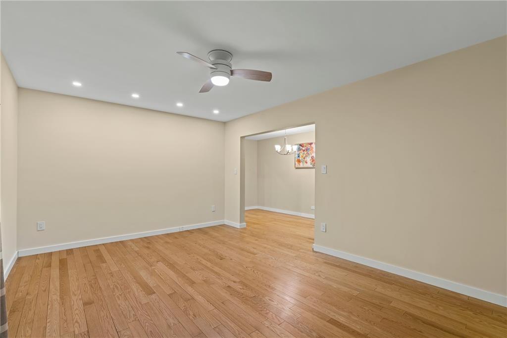 2209 Knapp Street 1F Image 5