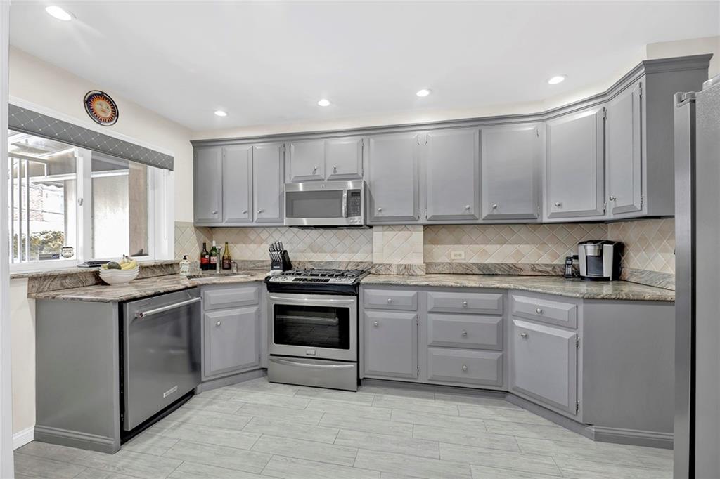 350 Bay 10th Street, Brooklyn, New York, 11228 image 11