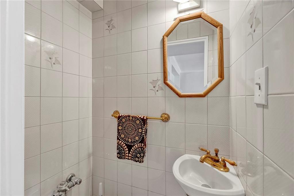 350 Bay 10th Street, Brooklyn, New York, 11228 image 17