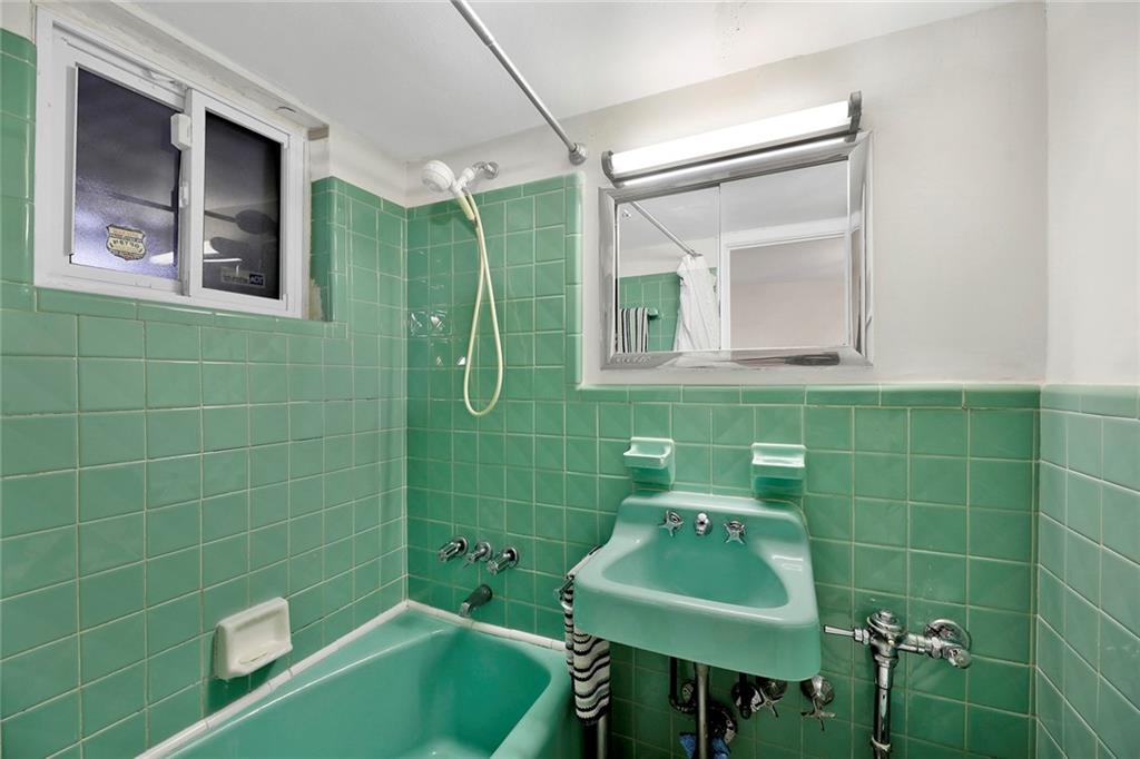 350 Bay 10th Street, Brooklyn, New York, 11228 image 31