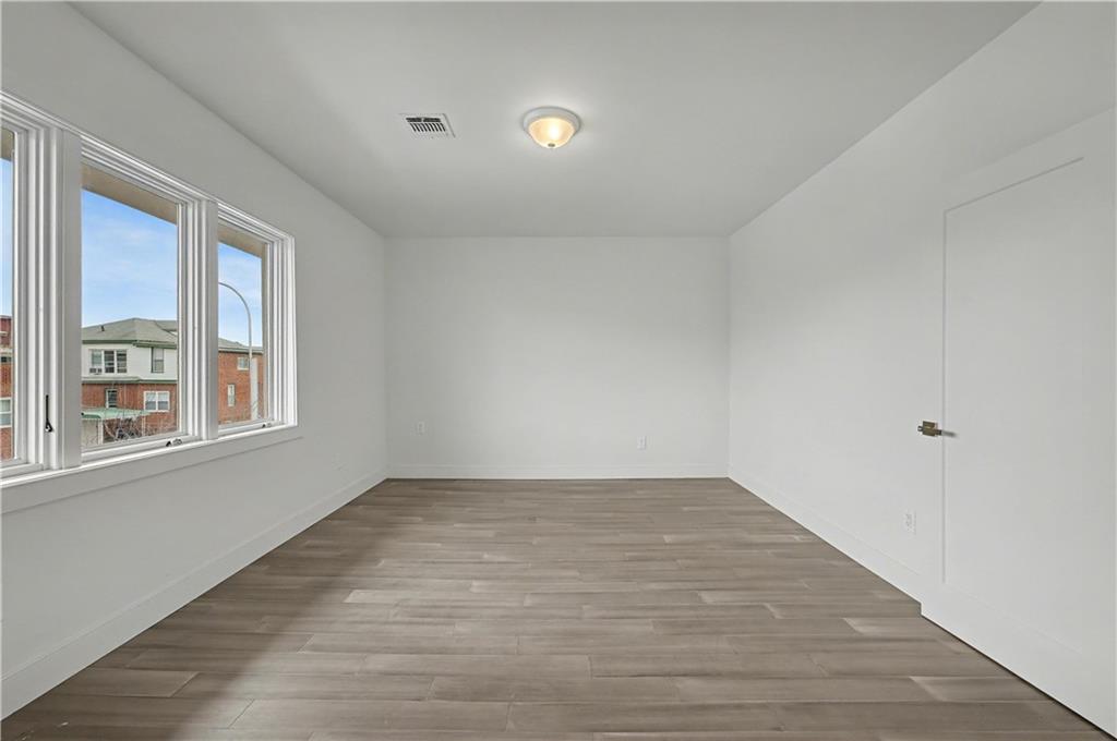 3912 Lyme Avenue, Brooklyn, New York, 11224 image 25