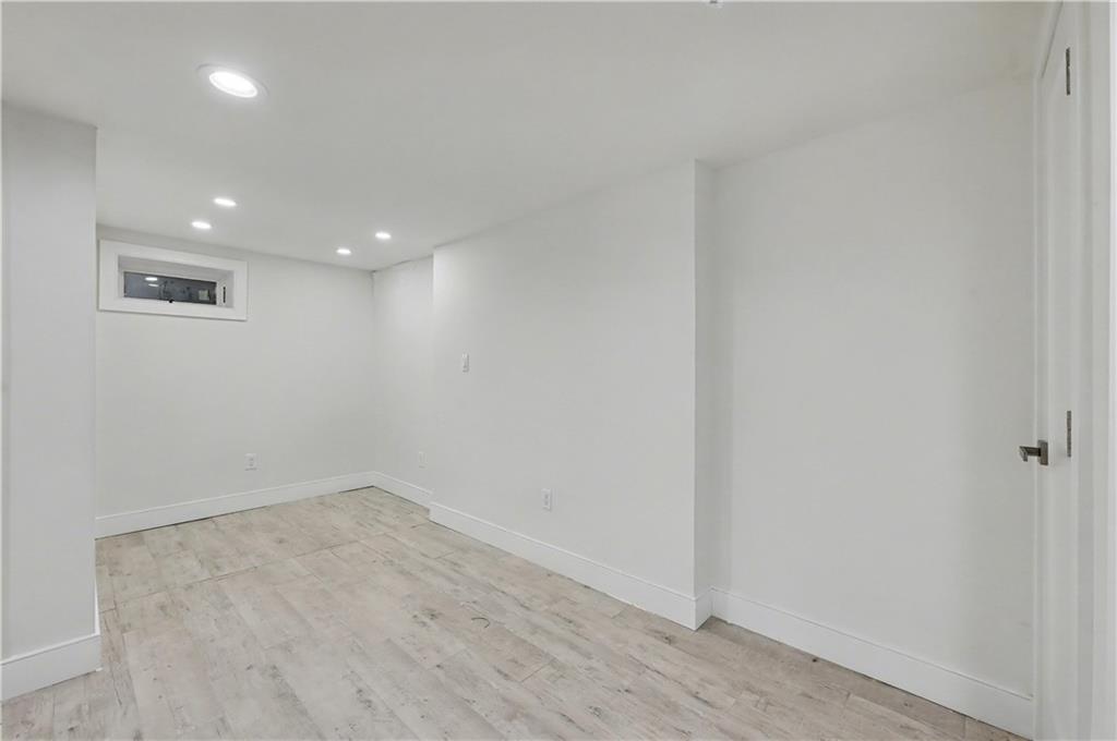 3912 Lyme Avenue, Brooklyn, New York, 11224 image 32