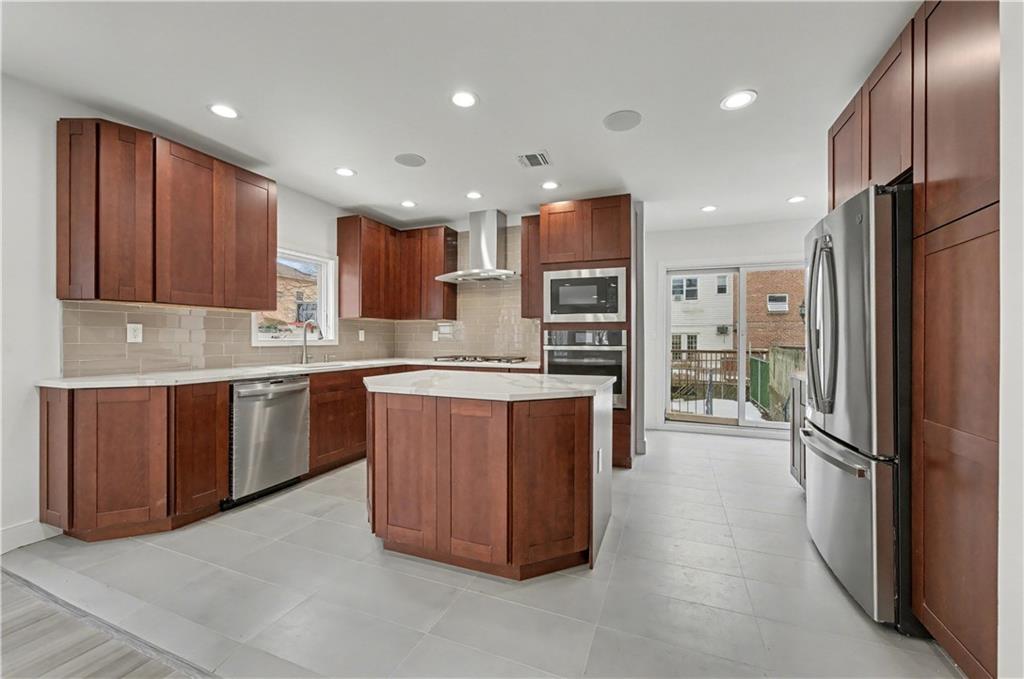 3912 Lyme Avenue, Brooklyn, New York, 11224 image 7