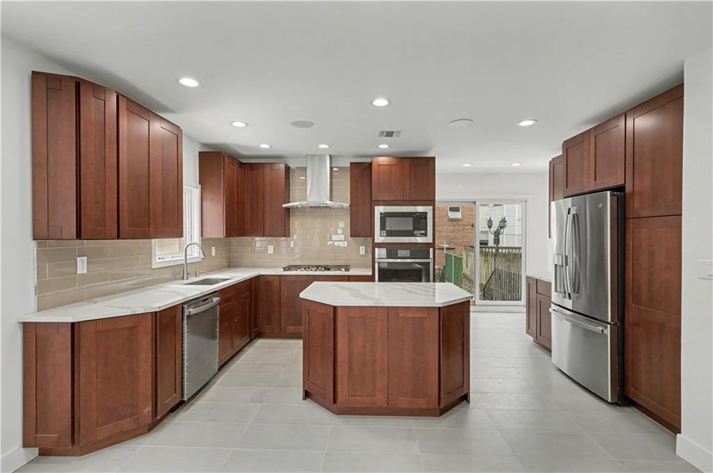 3912 Lyme Avenue, Brooklyn, New York, 11224 image 8