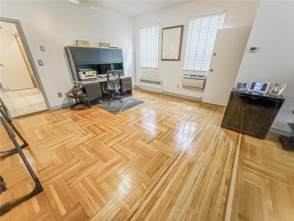 1537 West 12th Street Image 5