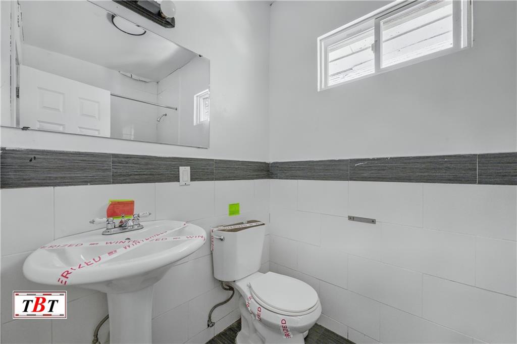 945 East 15th, Brooklyn, New York, 11230 image 23