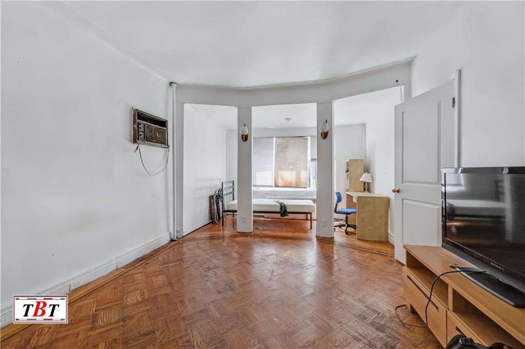 945 East 15th, Brooklyn, New York, 11230 image 8