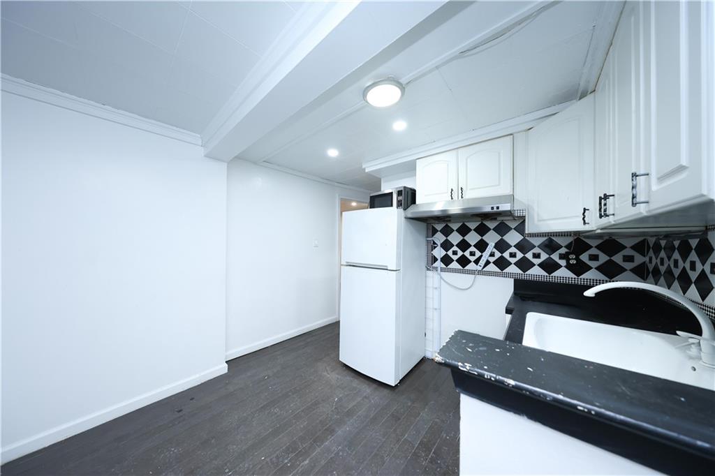 251 67th Street, Brooklyn, New York, 11220 image 21
