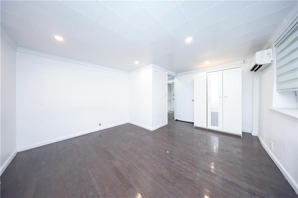 251 67th Street, Brooklyn, New York, 11220 image 23