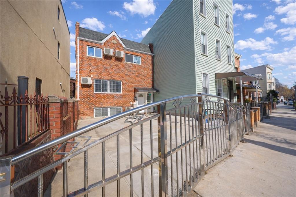 251 67th Street, Brooklyn, New York, 11220 image 27