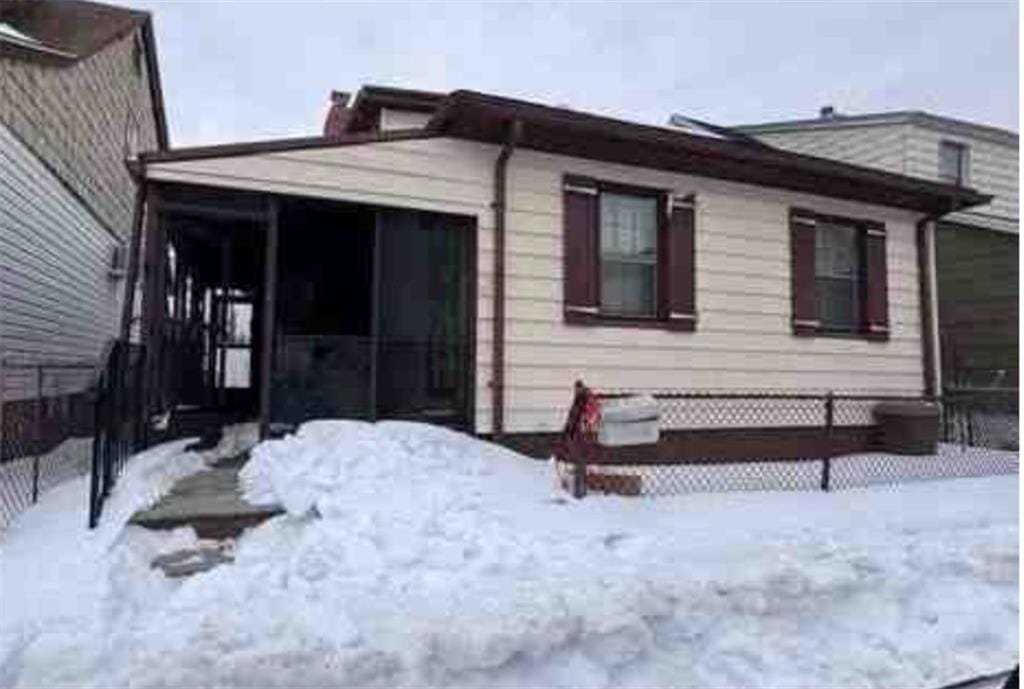 2529 East 22nd Street Image 2