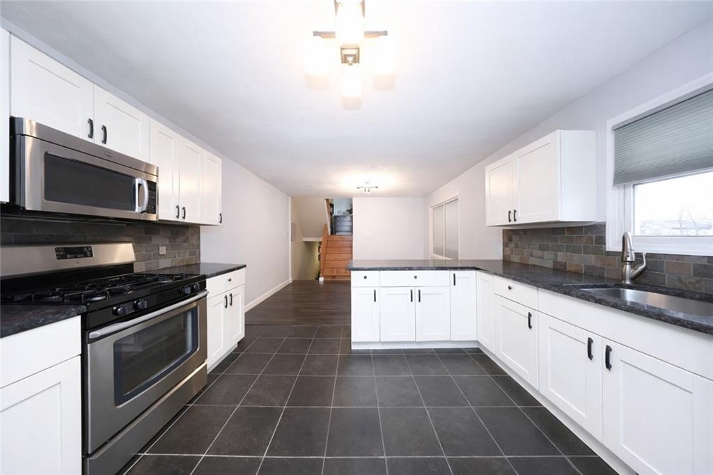 69 Woehrle Avenue, Staten  Island, New York, 10312 image 9