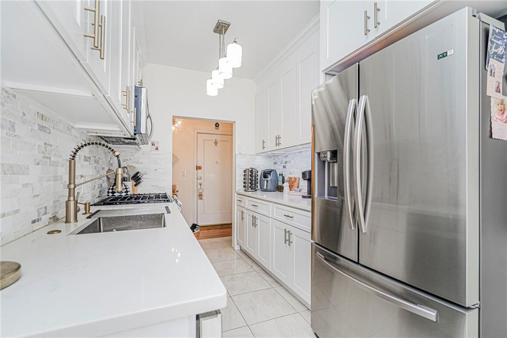 351 Marine Ave B5, Brooklyn, New York, 11209 image 9